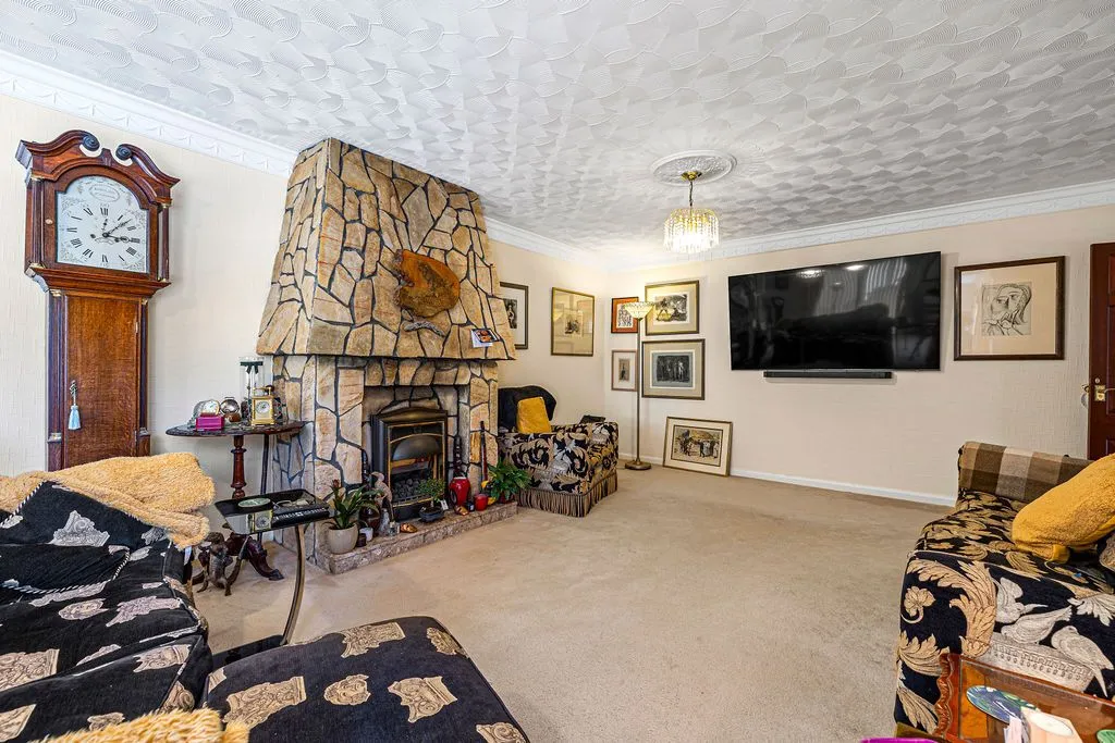 Ashleigh Road, Derwen Fawr, SA2, photo 11