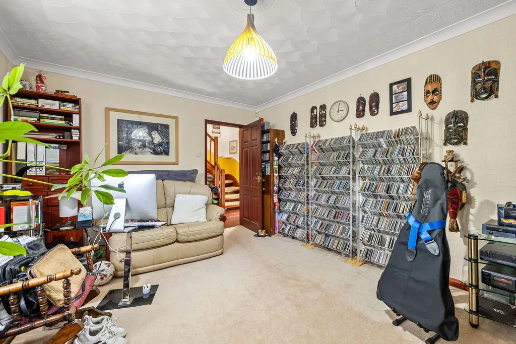 Ashleigh Road, Derwen Fawr, SA2, photo 14