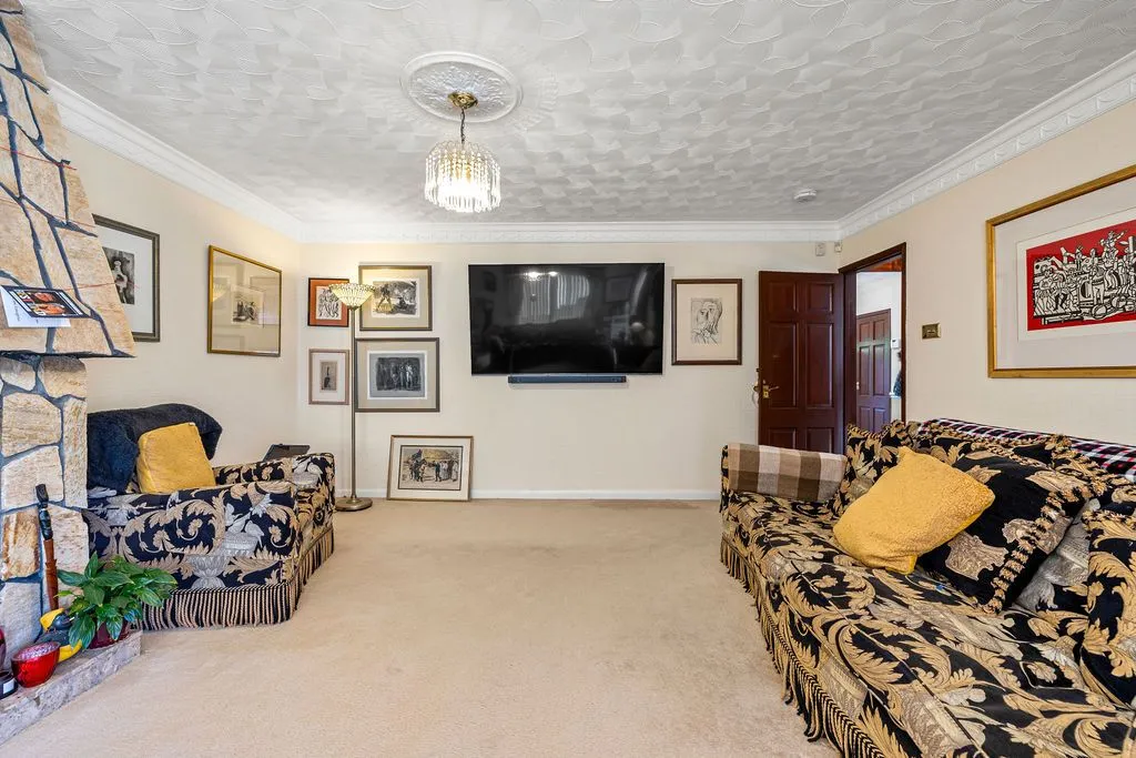 Ashleigh Road, Derwen Fawr, SA2, photo 12
