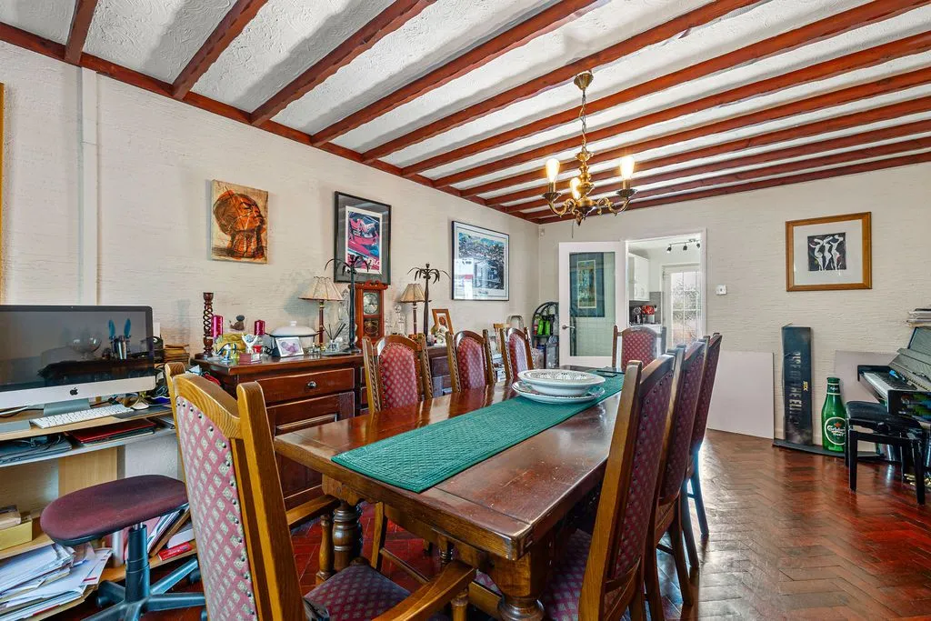 Ashleigh Road, Derwen Fawr, SA2, photo 10