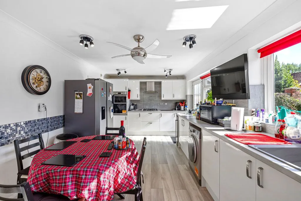 Ashleigh Road, Derwen Fawr, SA2, photo 8