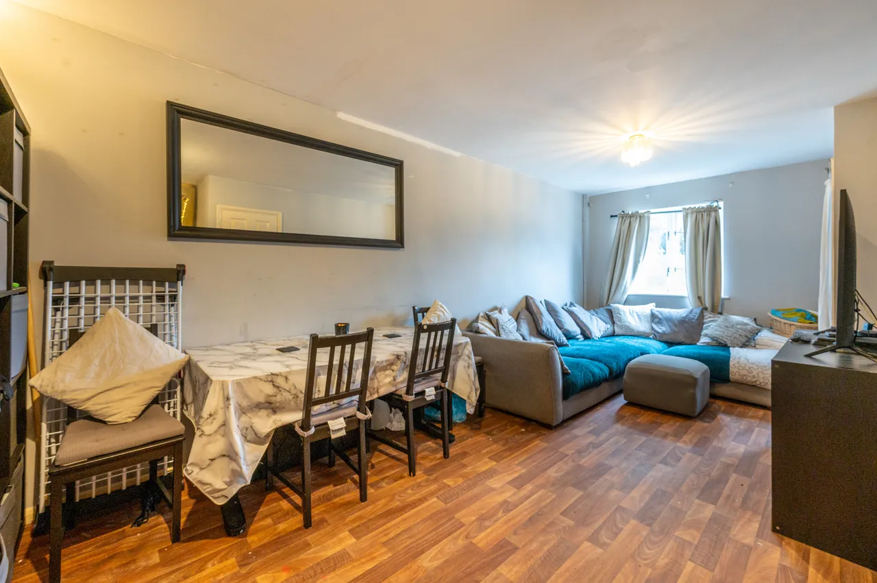 18 Keller Crescent, London, photo 5