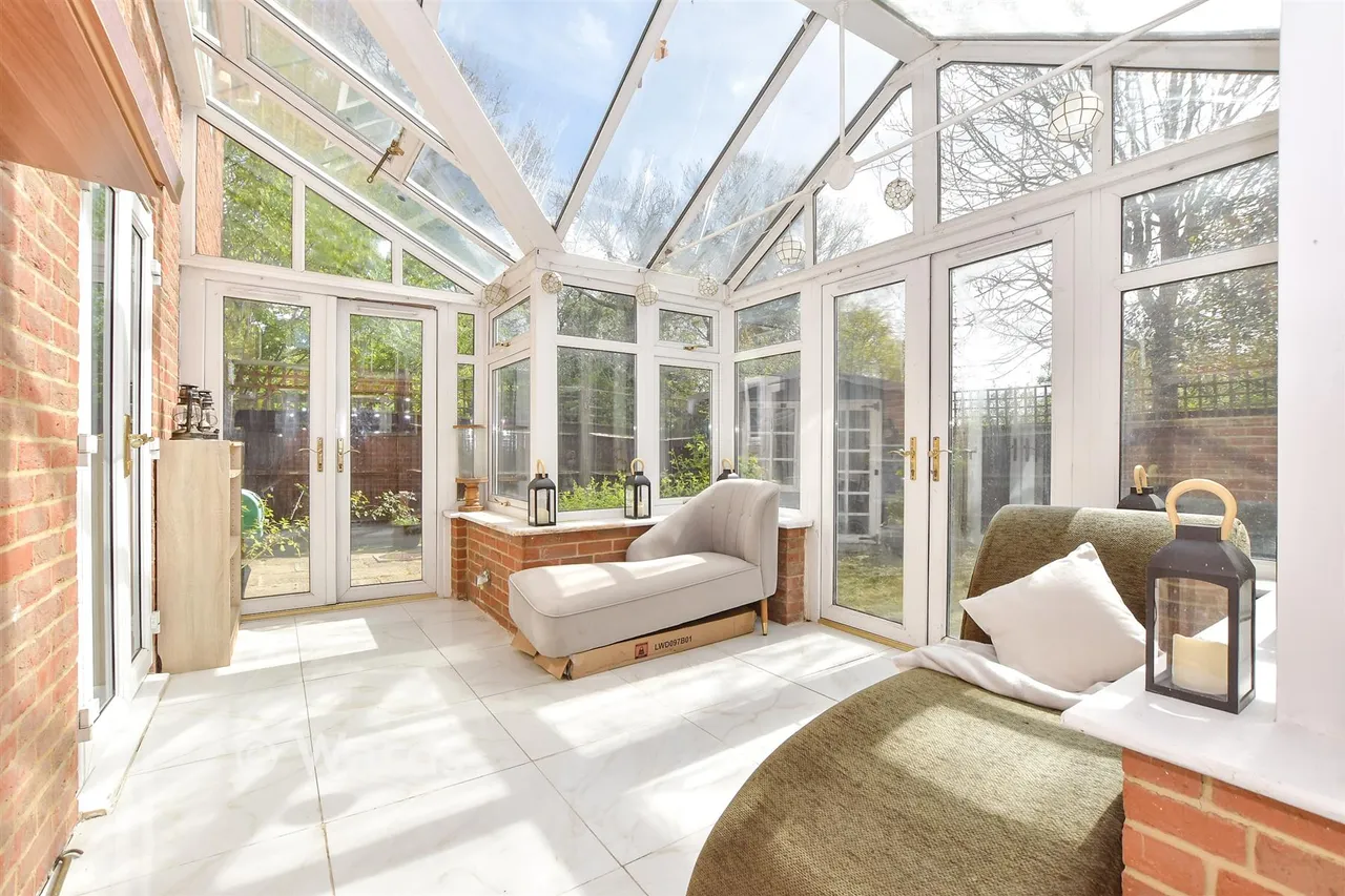 Harrow Way, Kingsnorth, TN23, photo 6