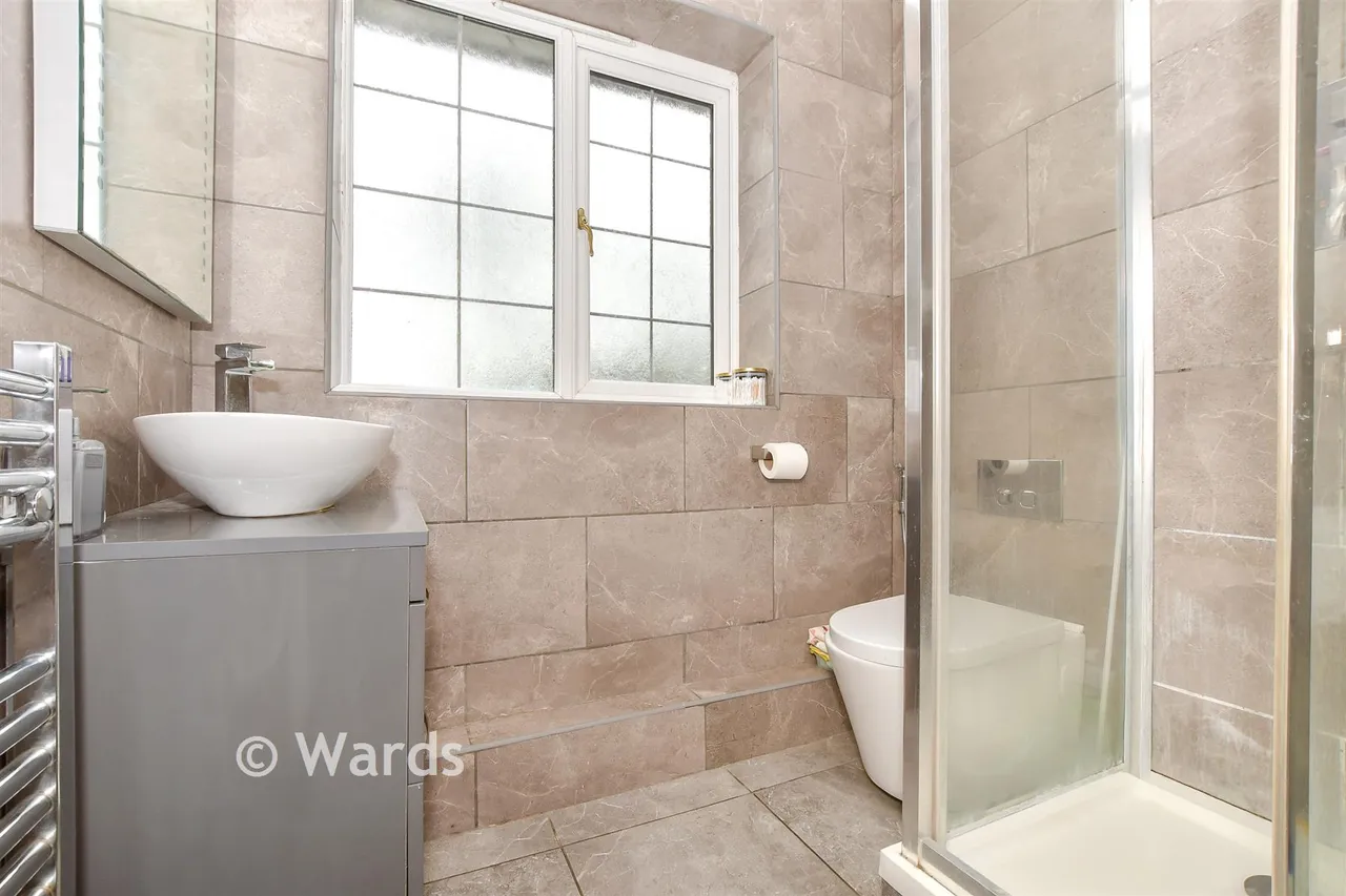 Harrow Way, Kingsnorth, TN23, photo 13