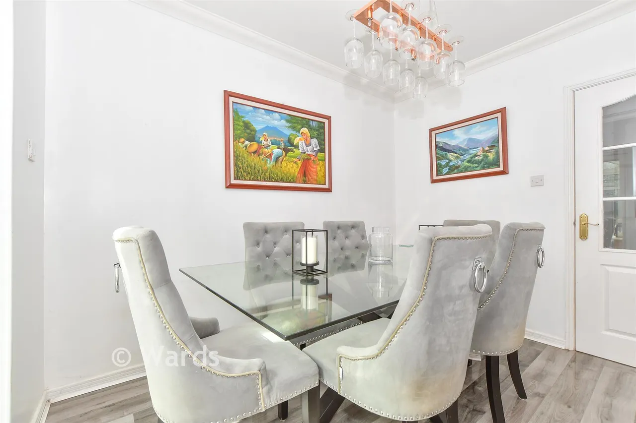 Harrow Way, Kingsnorth, TN23, photo 4