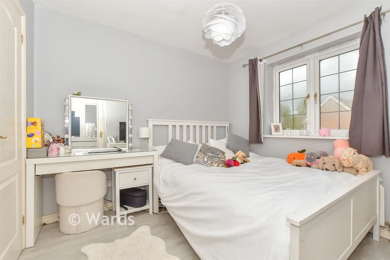 Harrow Way, Kingsnorth, TN23, photo 12
