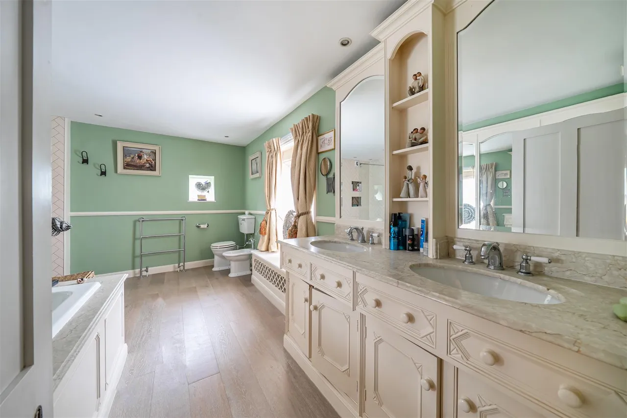 Maxcroft Lane, Hilperton Marsh, BA14, photo 8