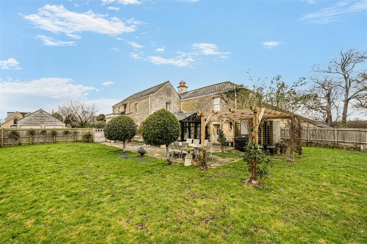 5 bed house for sale, Maxcroft Lane, Hilperton Marsh, BA14