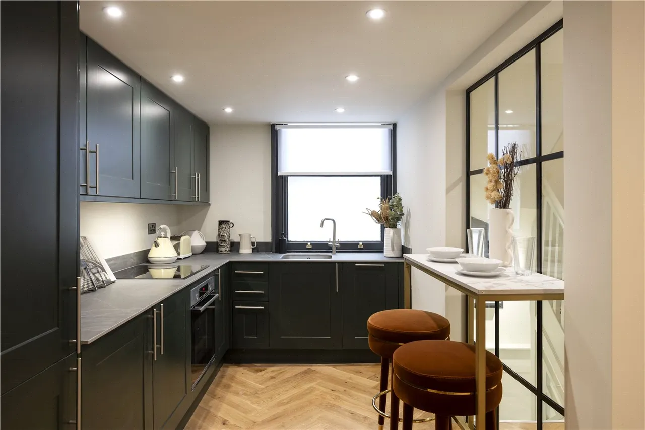 Avery Row, London, W1K, photo 6