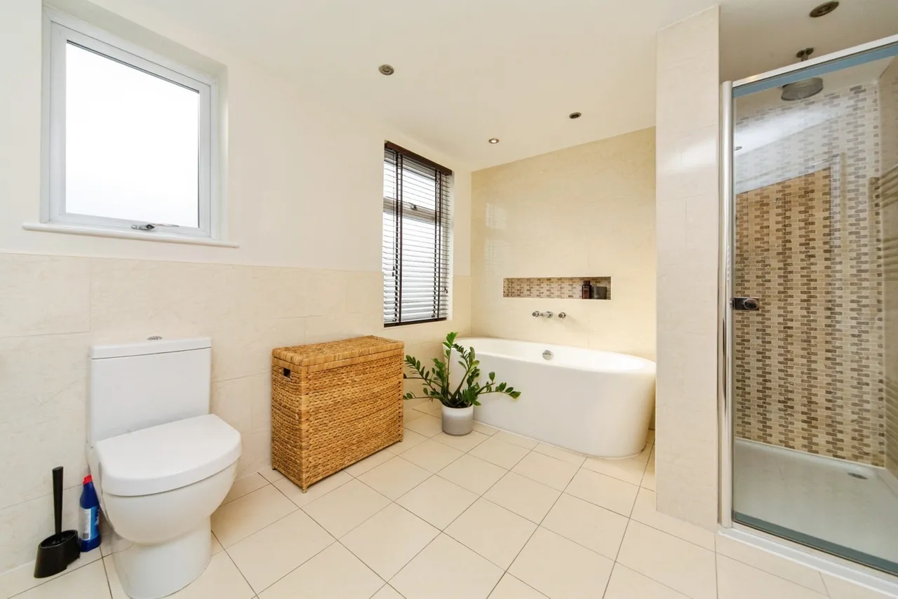 York Avenue, Crosby, L23, photo 14