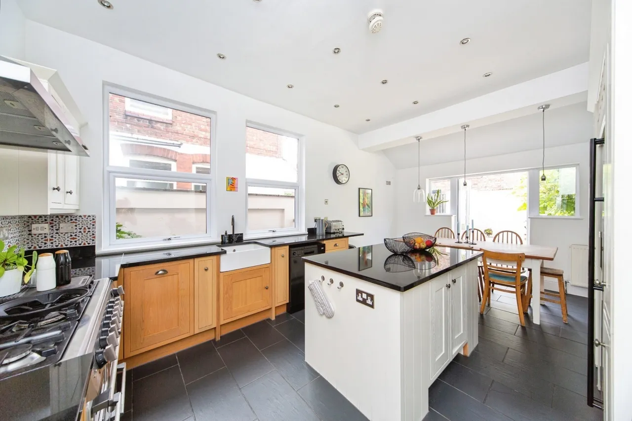 York Avenue, Crosby, L23, photo 7