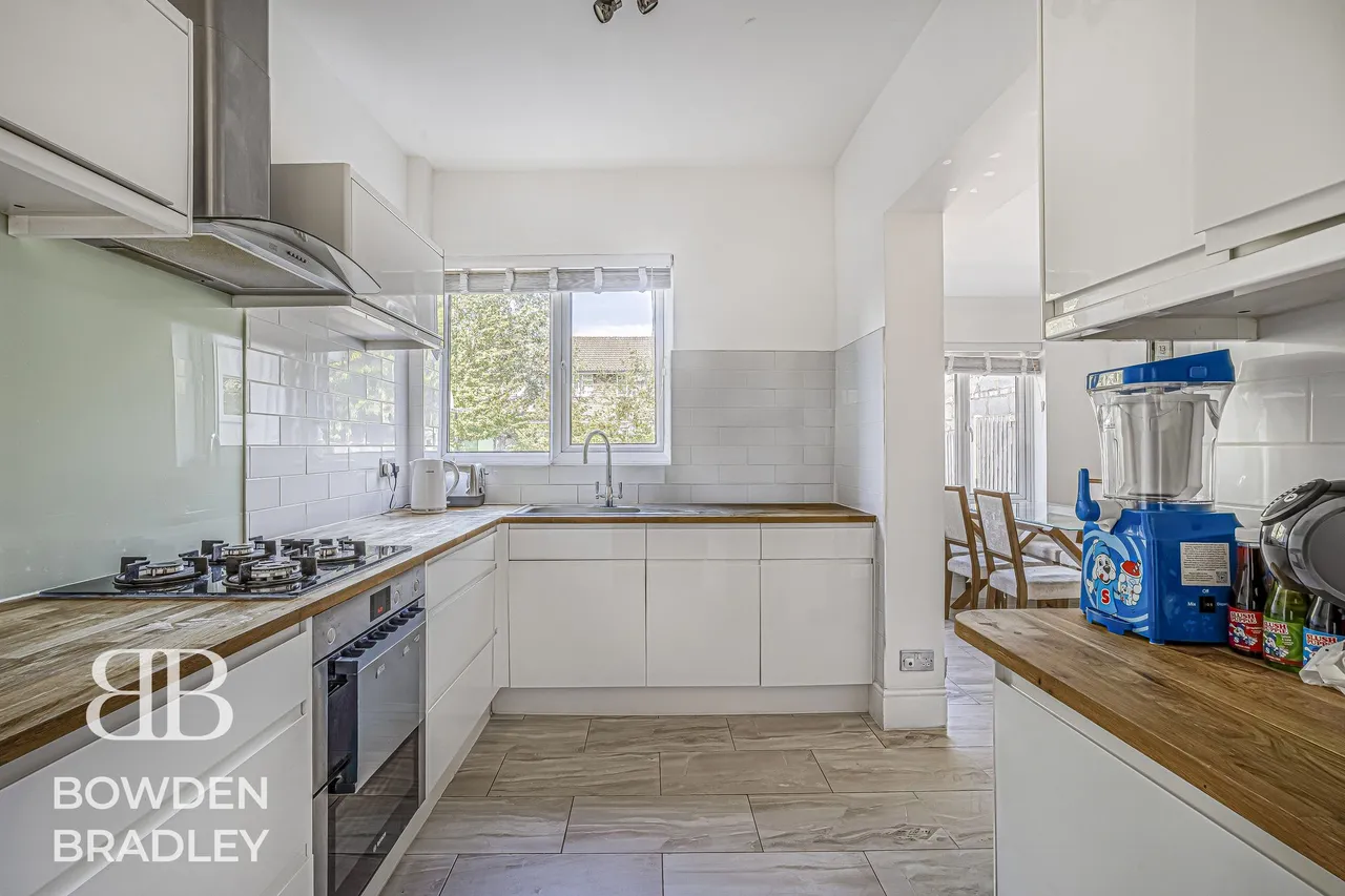 Inglehurst Gardens, Redbridge, IG4, photo 6