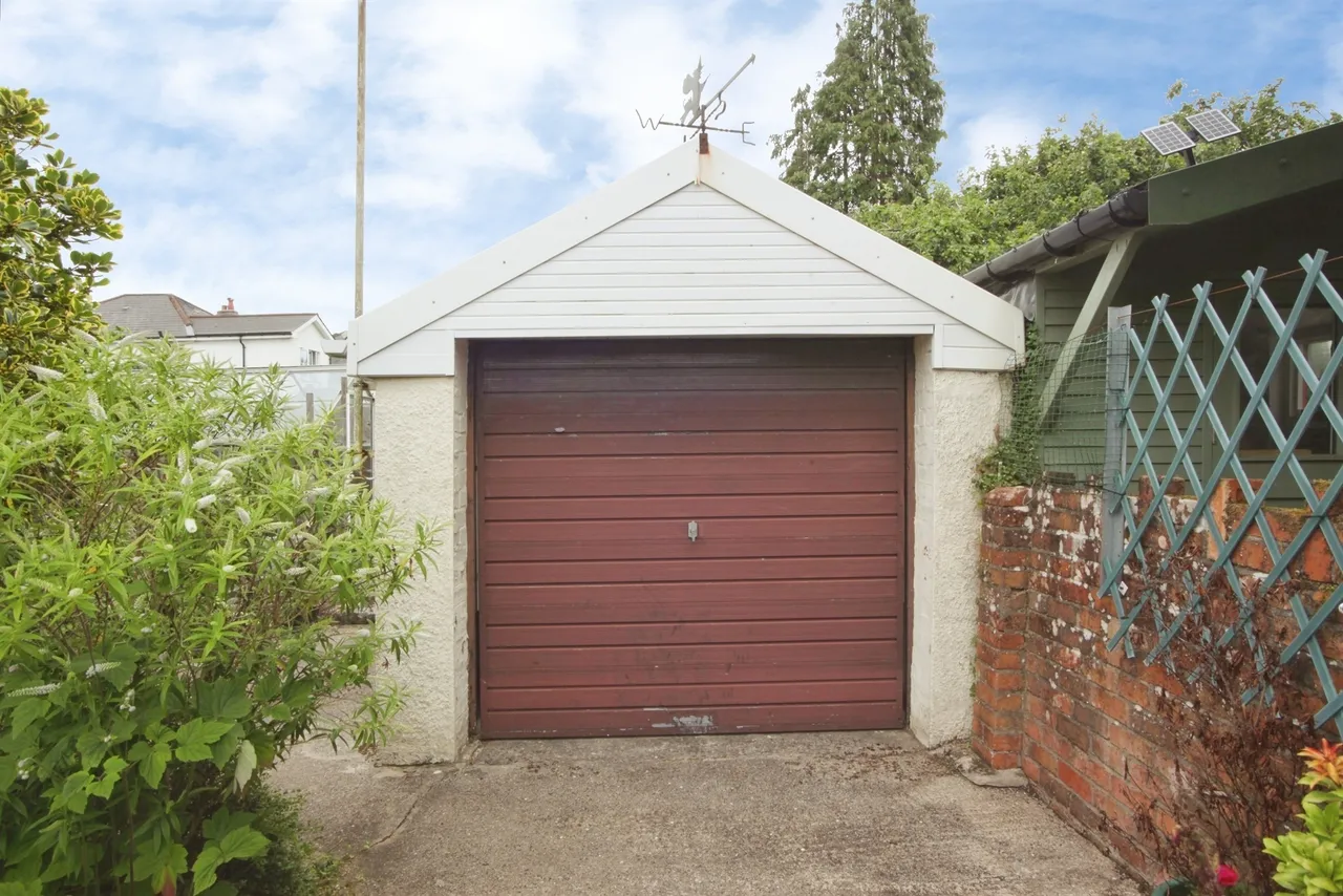 Heath Park Crescent, Cardiff, CF14, photo 18