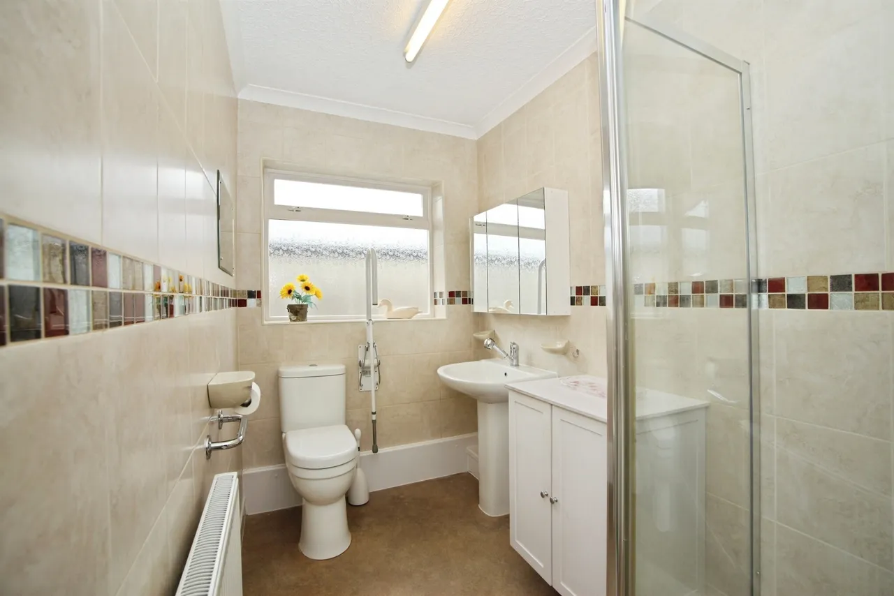 Heath Park Crescent, Cardiff, CF14, photo 15
