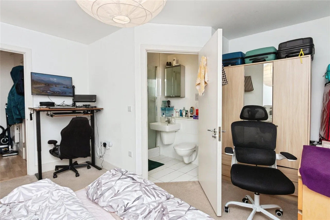 Alencon Link, Basingstoke, RG21, photo 13
