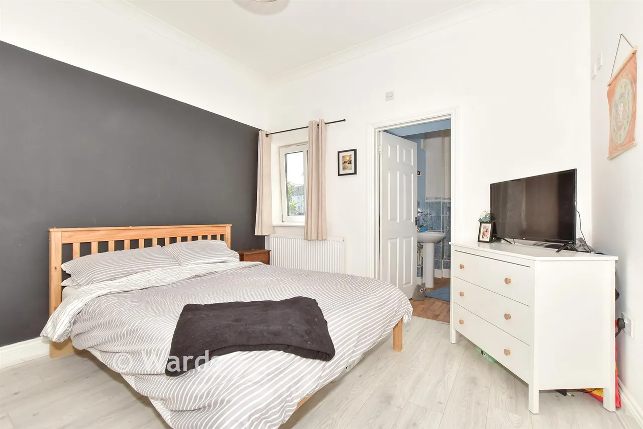 Broomfield Road, Folkestone, CT19, photo 5