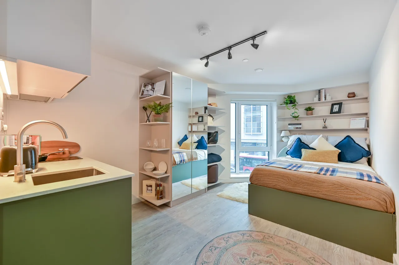 Flat 150, The Rex, 175 Clarence Street, Kingston upon Thames, photo 4
