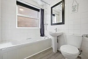 Hutton Road, Shenfield, CM15, photo 7