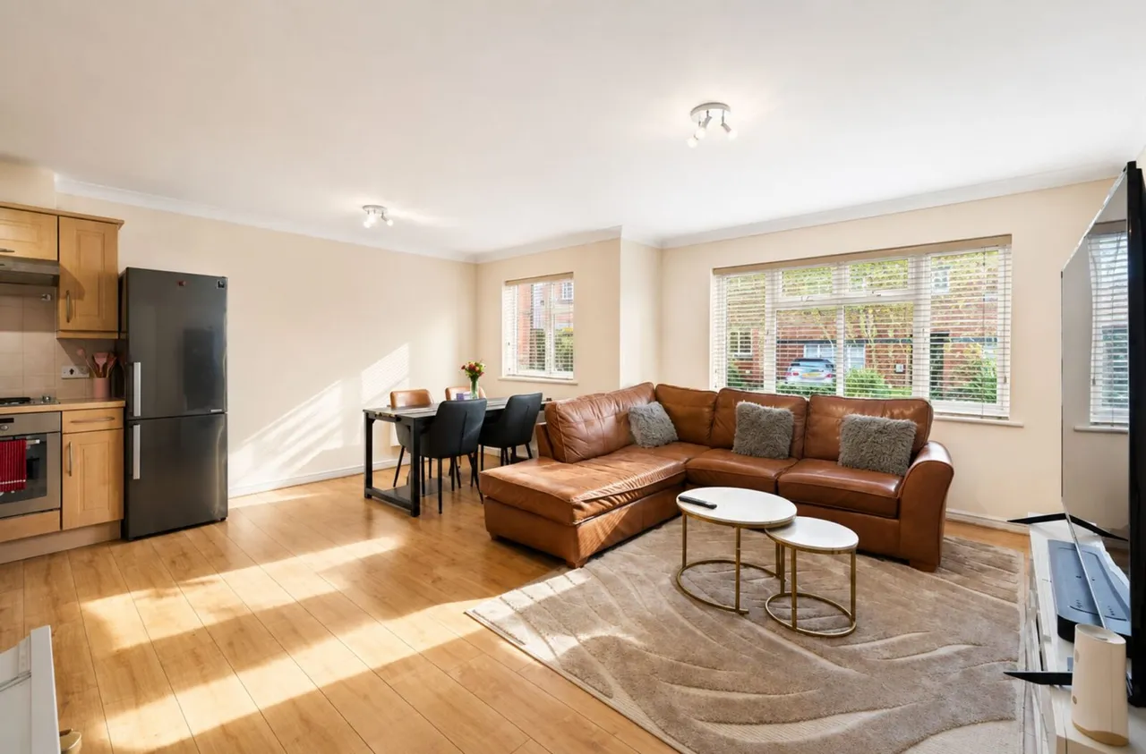 Tower Close, East Grinstead, East Grinstead, RH19 3RT, photo 6