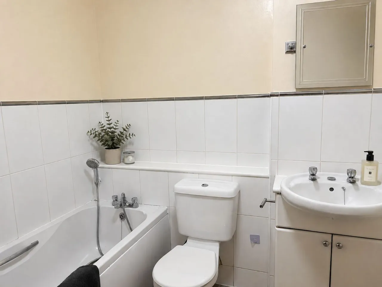 Tower Close, East Grinstead, East Grinstead, RH19 3RT, photo 7