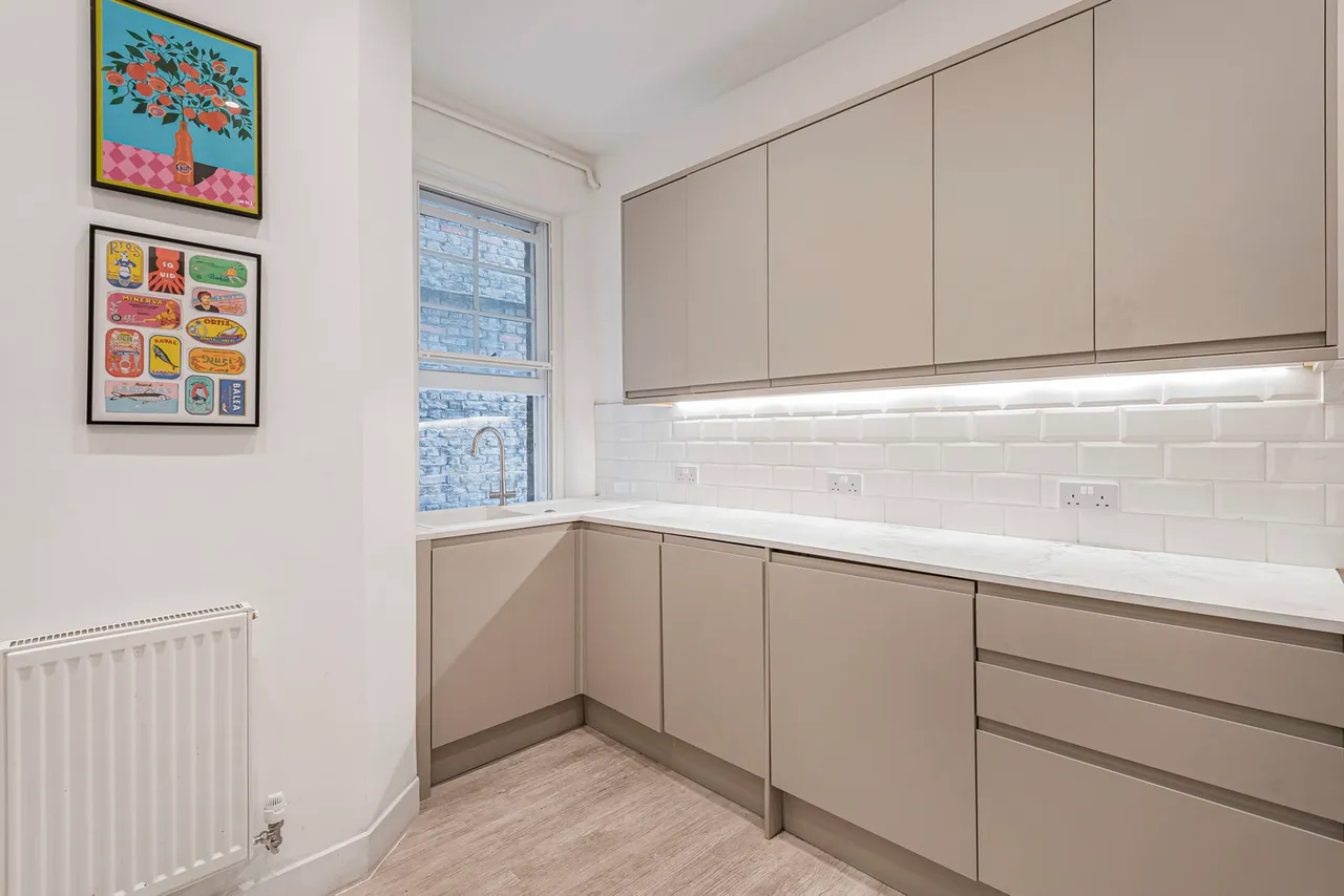 Rushcroft Road, London, SW2, photo 6