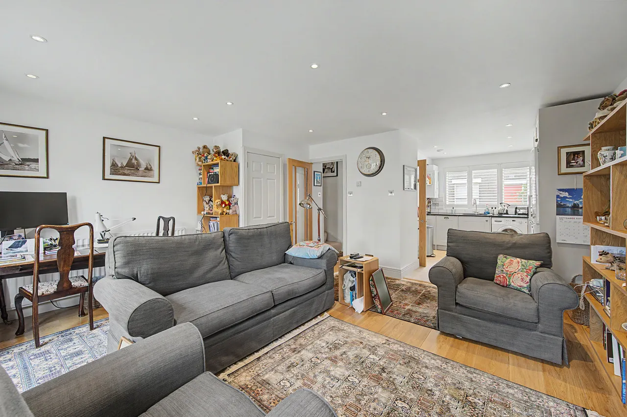 13 Heralds Place, London, photo 6