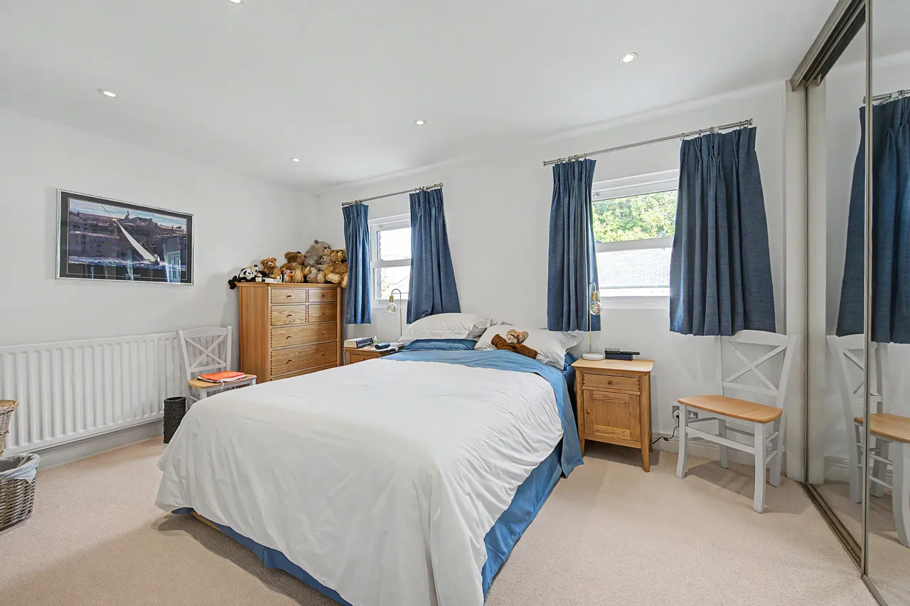 13 Heralds Place, London, photo 8