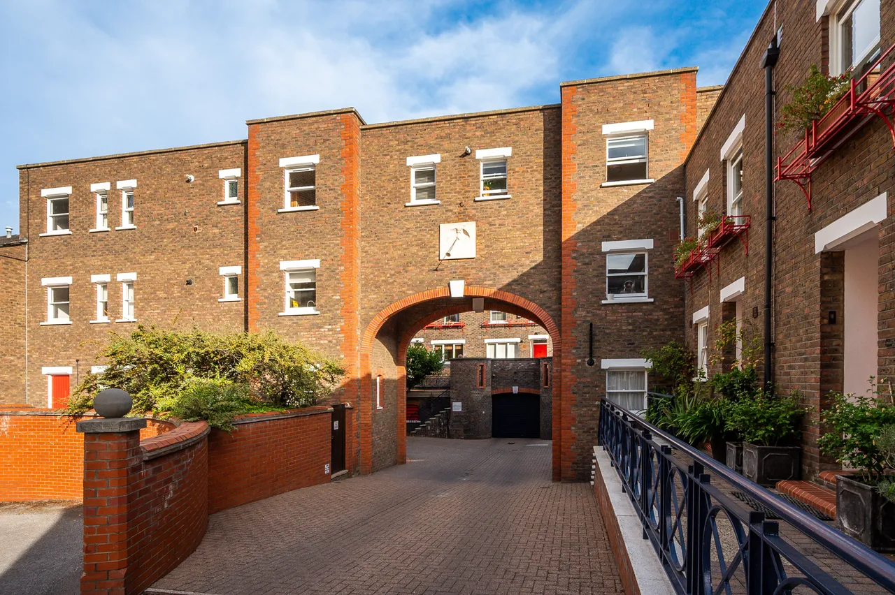 13 Heralds Place, London, photo 7