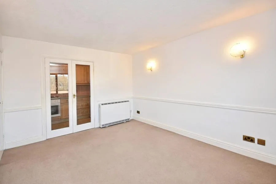 Bicester Road, Aylesbury, HP19, photo 5