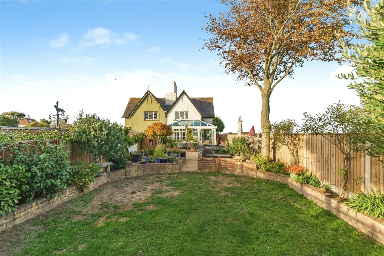 Chichester Road, Selsey, PO20, photo 36