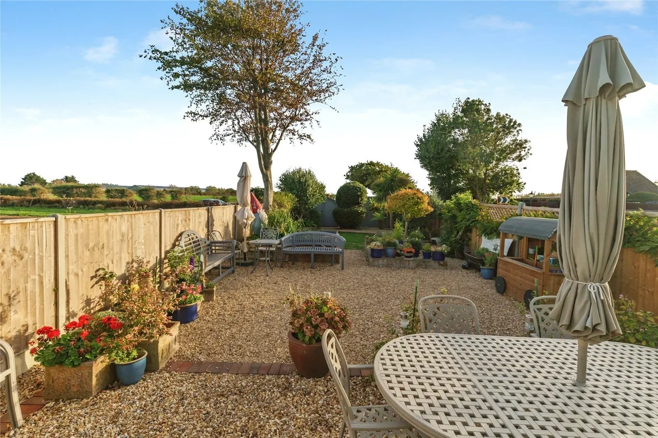 Chichester Road, Selsey, PO20, photo 32