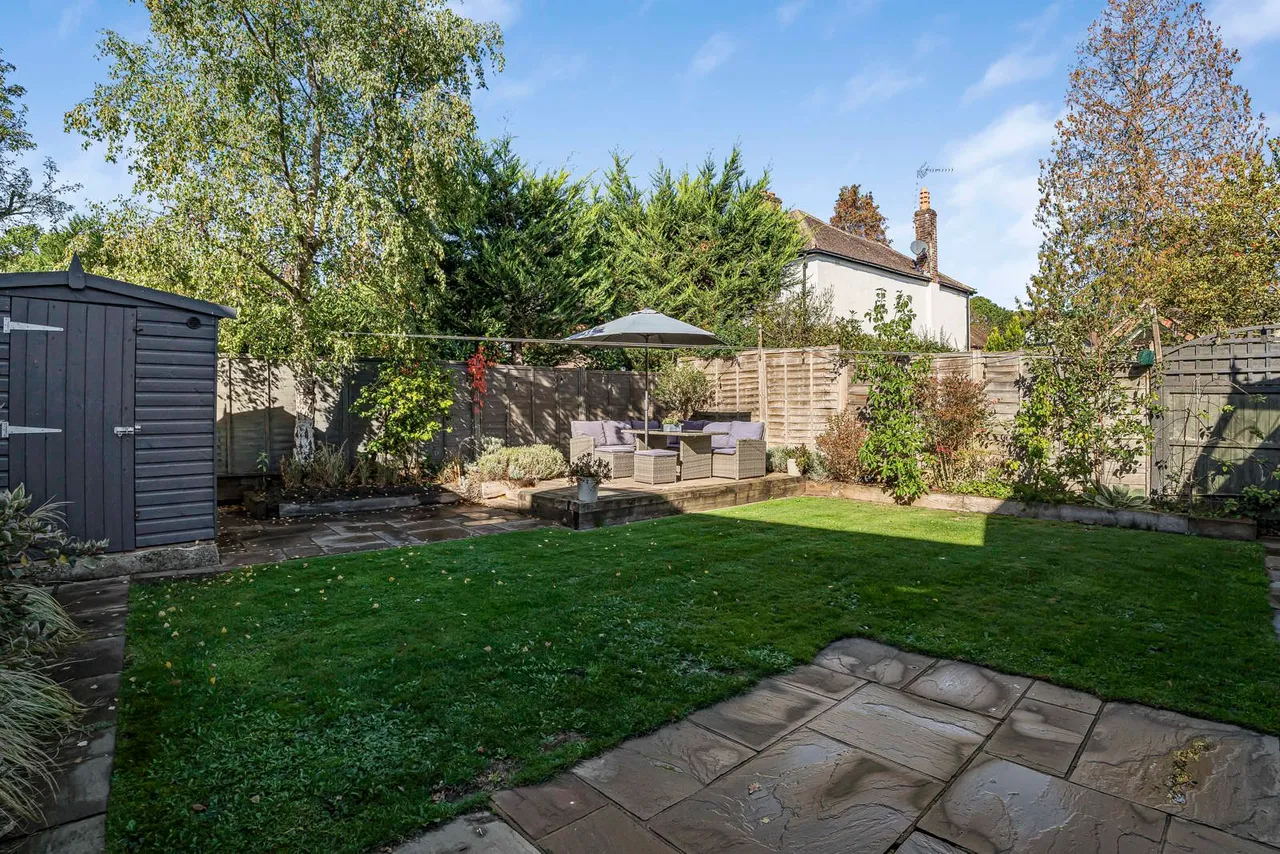 Blundel Lane, Stoke d'Abernon, KT11, photo 14
