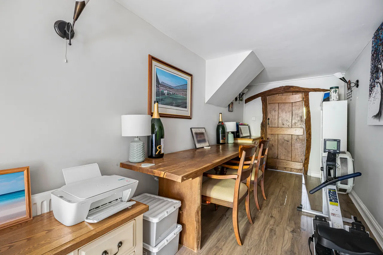 Blundel Lane, Stoke d'Abernon, KT11, photo 24