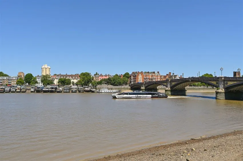 Hester Road, SW11, photo 9