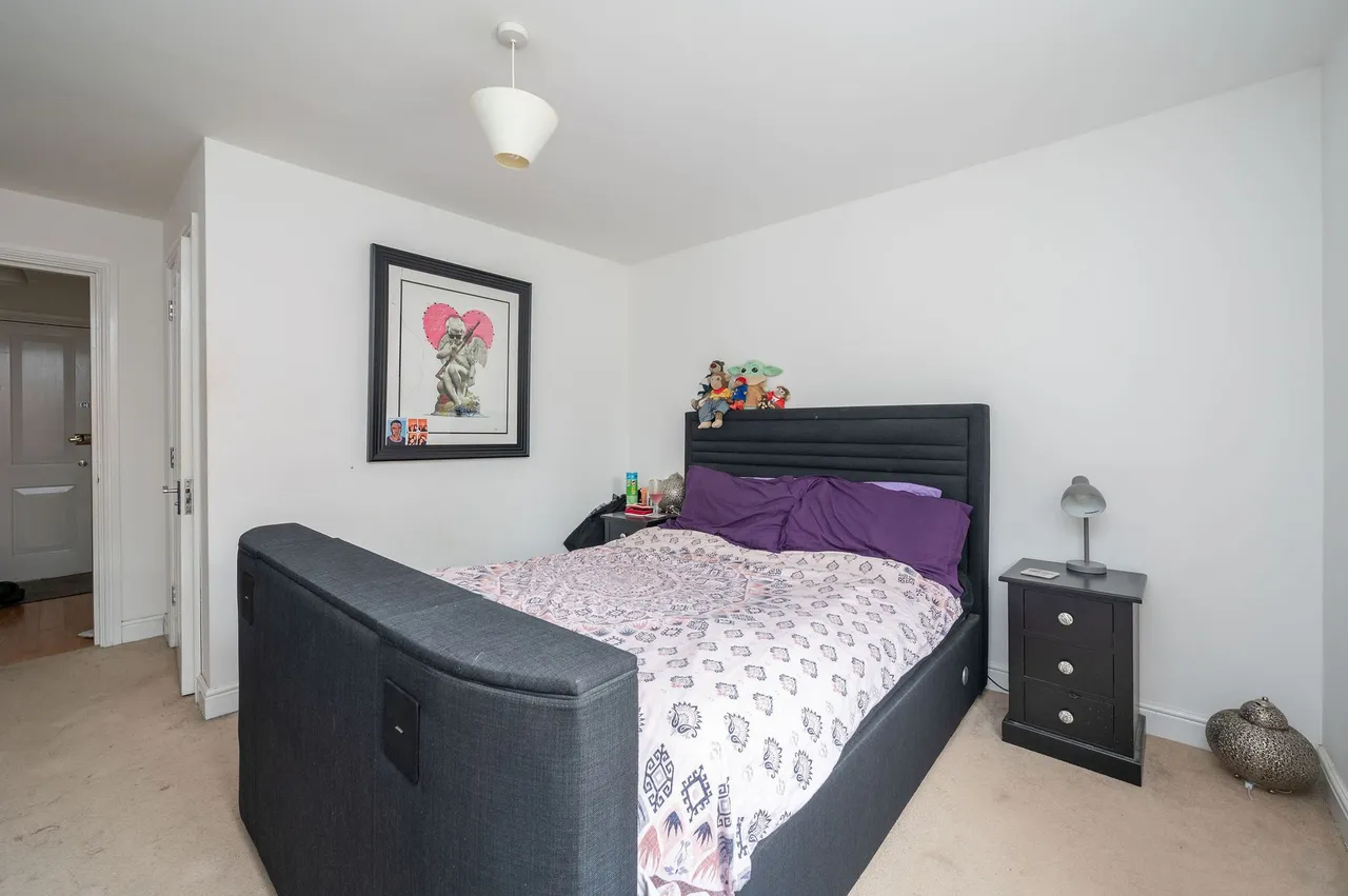 Fairbank Road, Southwater, RH13, photo 7