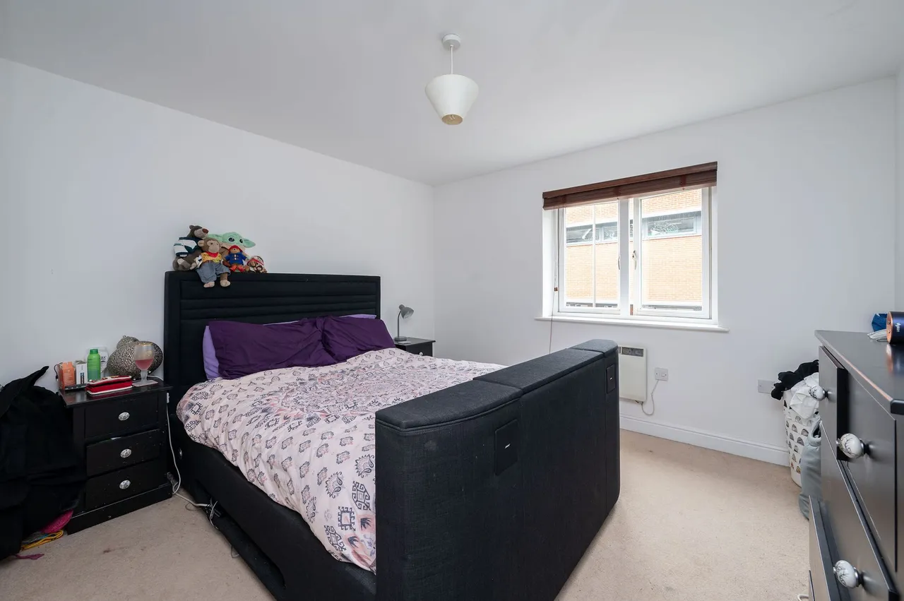 Fairbank Road, Southwater, RH13, photo 6