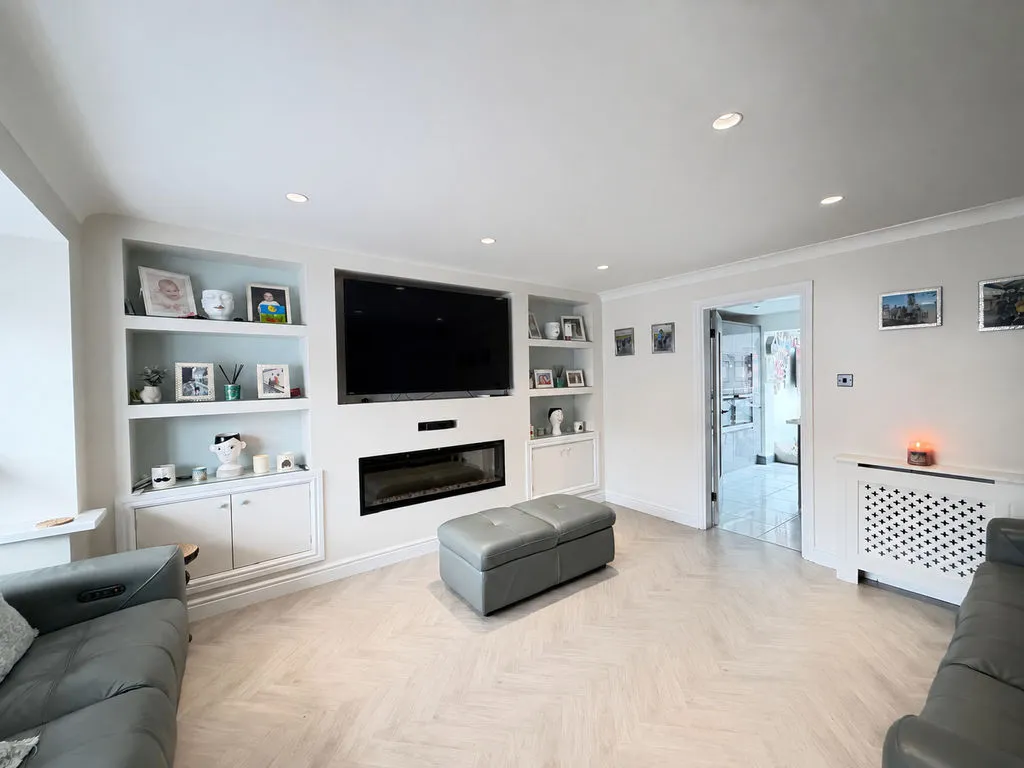 Formby Way, Bloxwich, WS3, photo 16