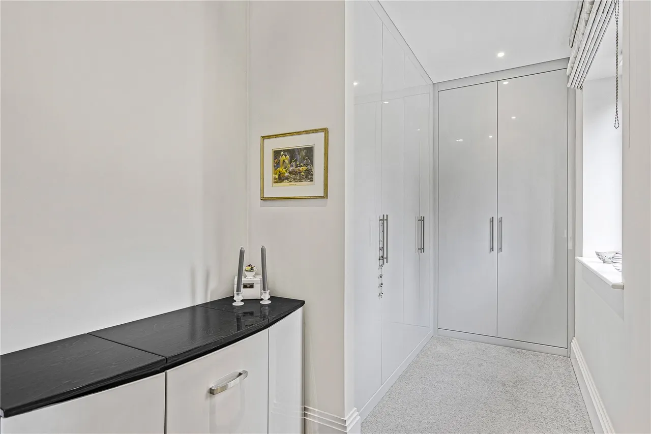 Coombehurst Close, Hadley Wood, EN4 0JU, photo 12