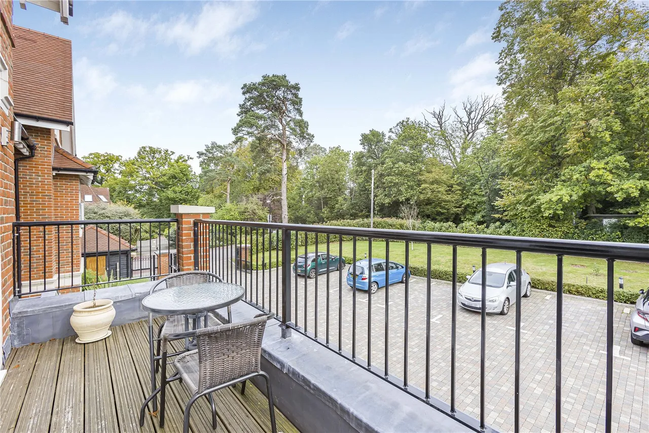 Coombehurst Close, Hadley Wood, EN4 0JU, photo 17