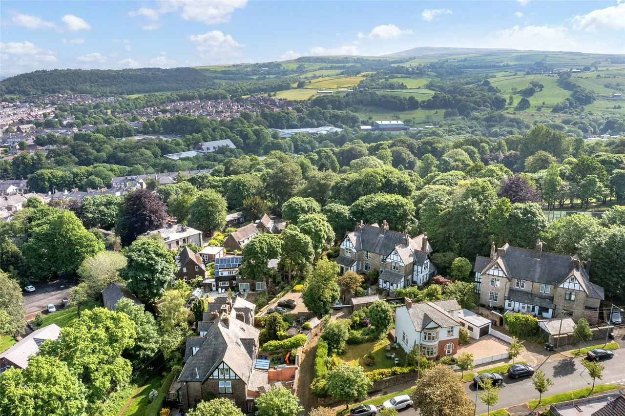 Hollins Lane, Accrington, BB5, photo 5