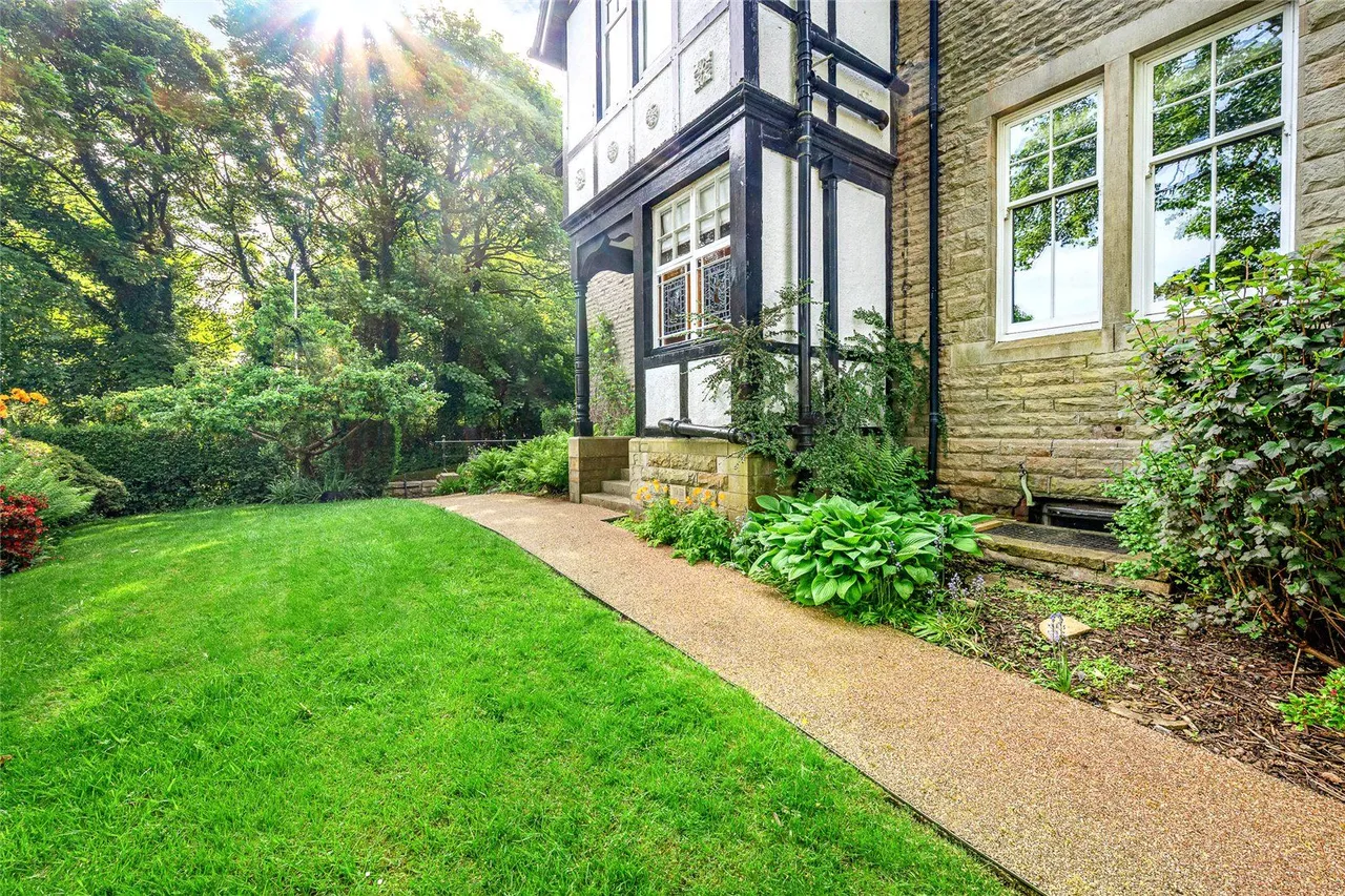 Hollins Lane, Accrington, BB5, photo 4
