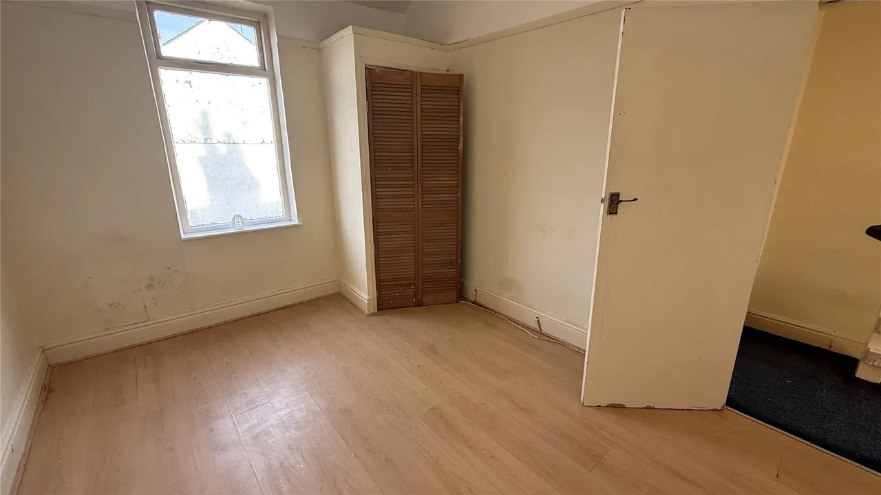 Victoria Road, Ellesmere Port, CH65, photo 16