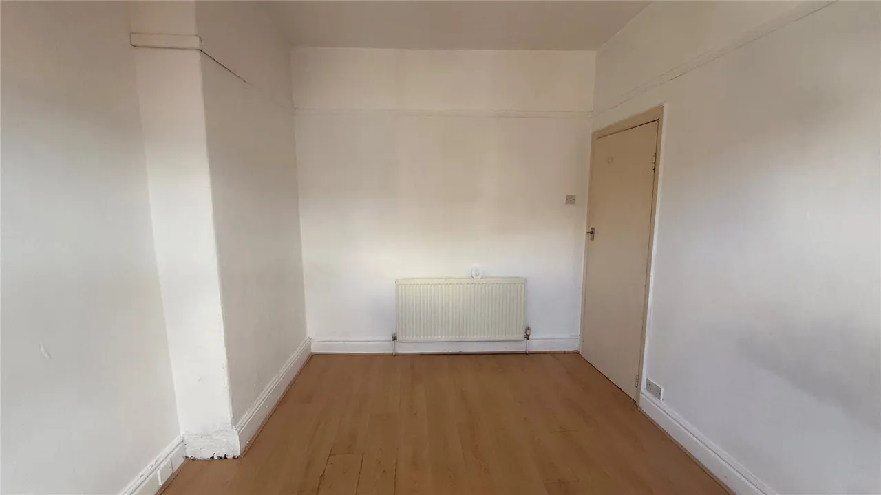 Victoria Road, Ellesmere Port, CH65, photo 17