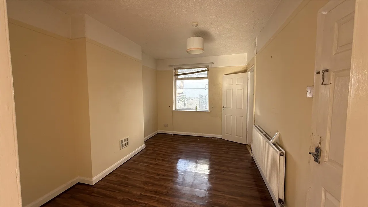 Victoria Road, Ellesmere Port, CH65, photo 6