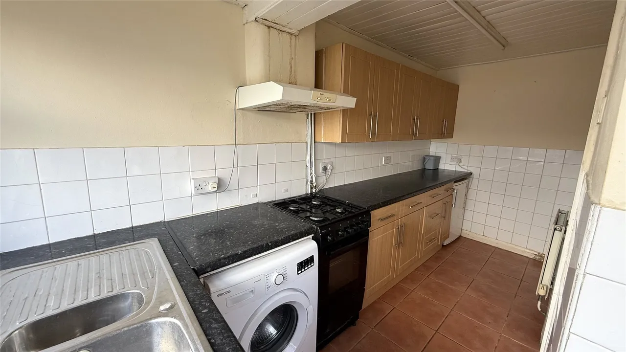 Victoria Road, Ellesmere Port, CH65, photo 9