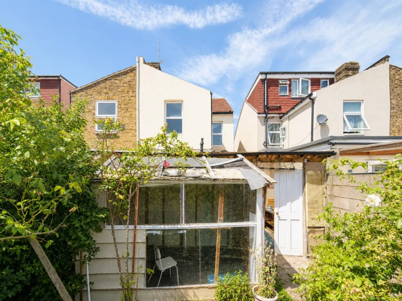 Semi-Detached For SaleRossindel Road, Hounslow, TW3, photo 6
