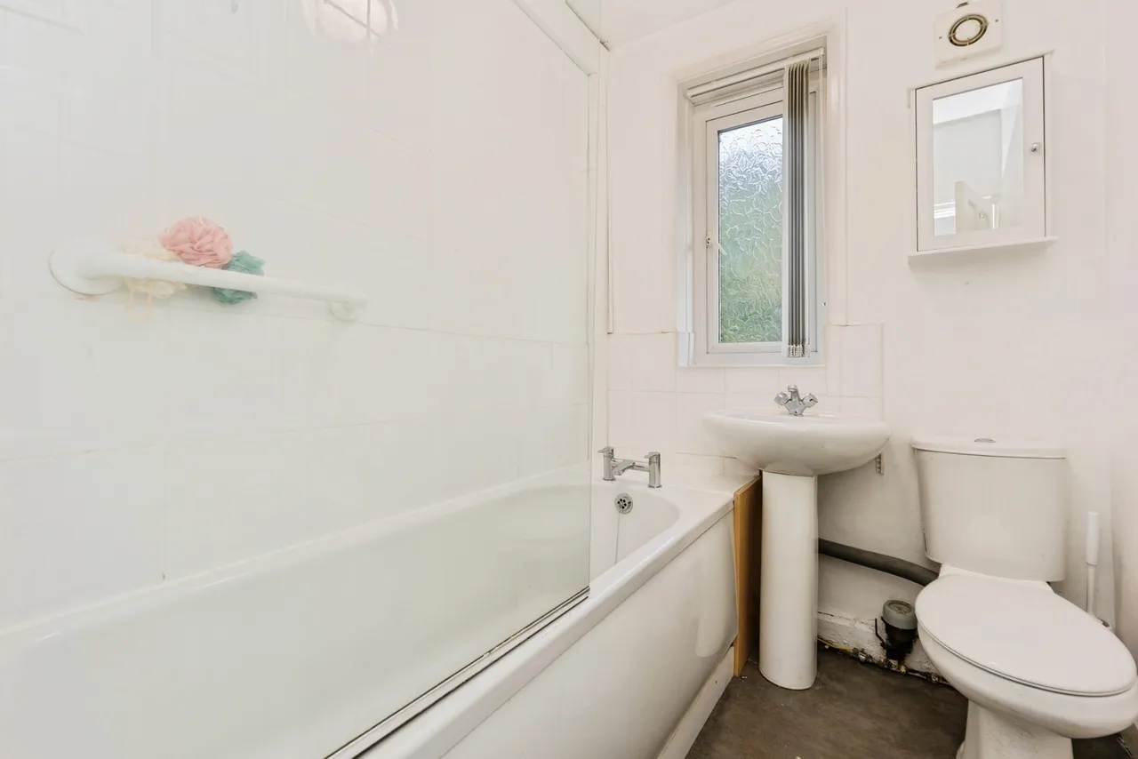 Houghend Avenue, Chorlton, M21, photo 16