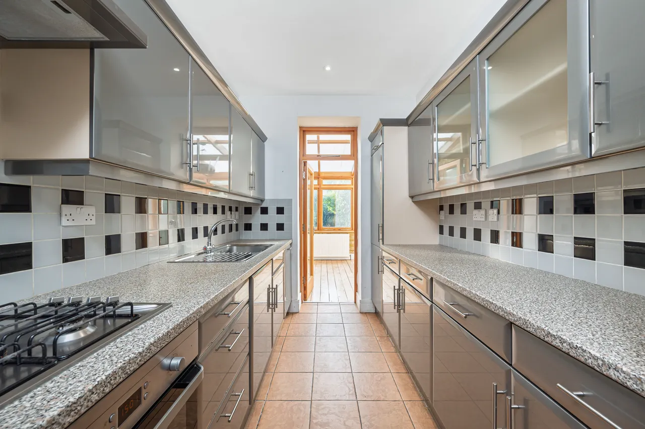 London, NW6, photo 3