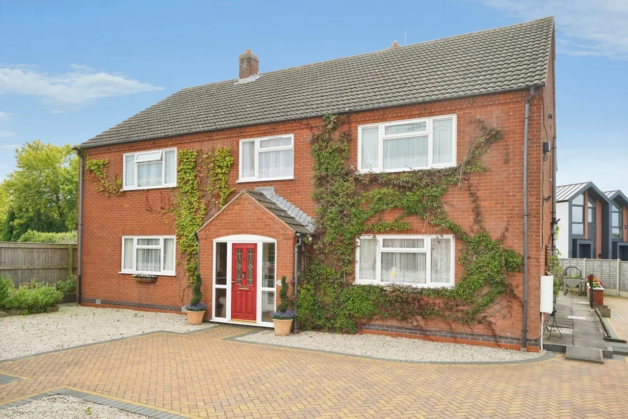 4 bed house for sale, Main Street, Bagworth, LE67