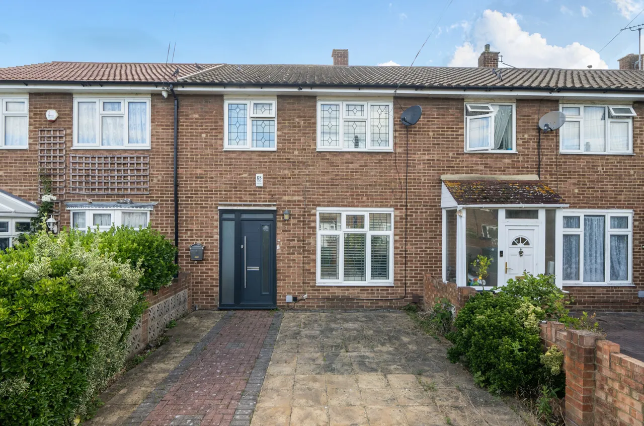 3 bed house for sale — Mottisfont Road, Abbey Wood, SE2